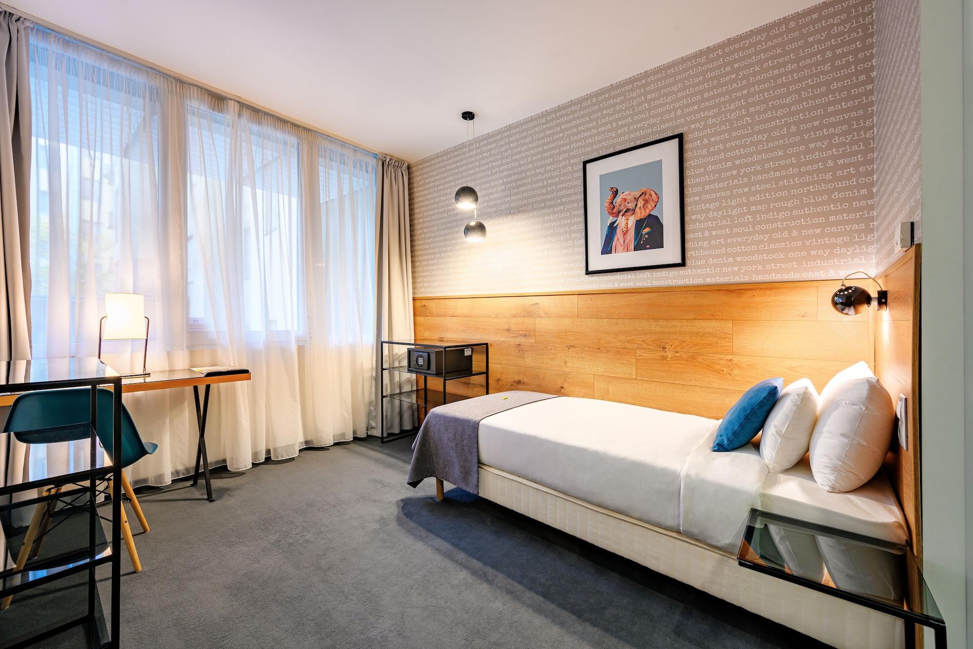 Hotel Roombach Center