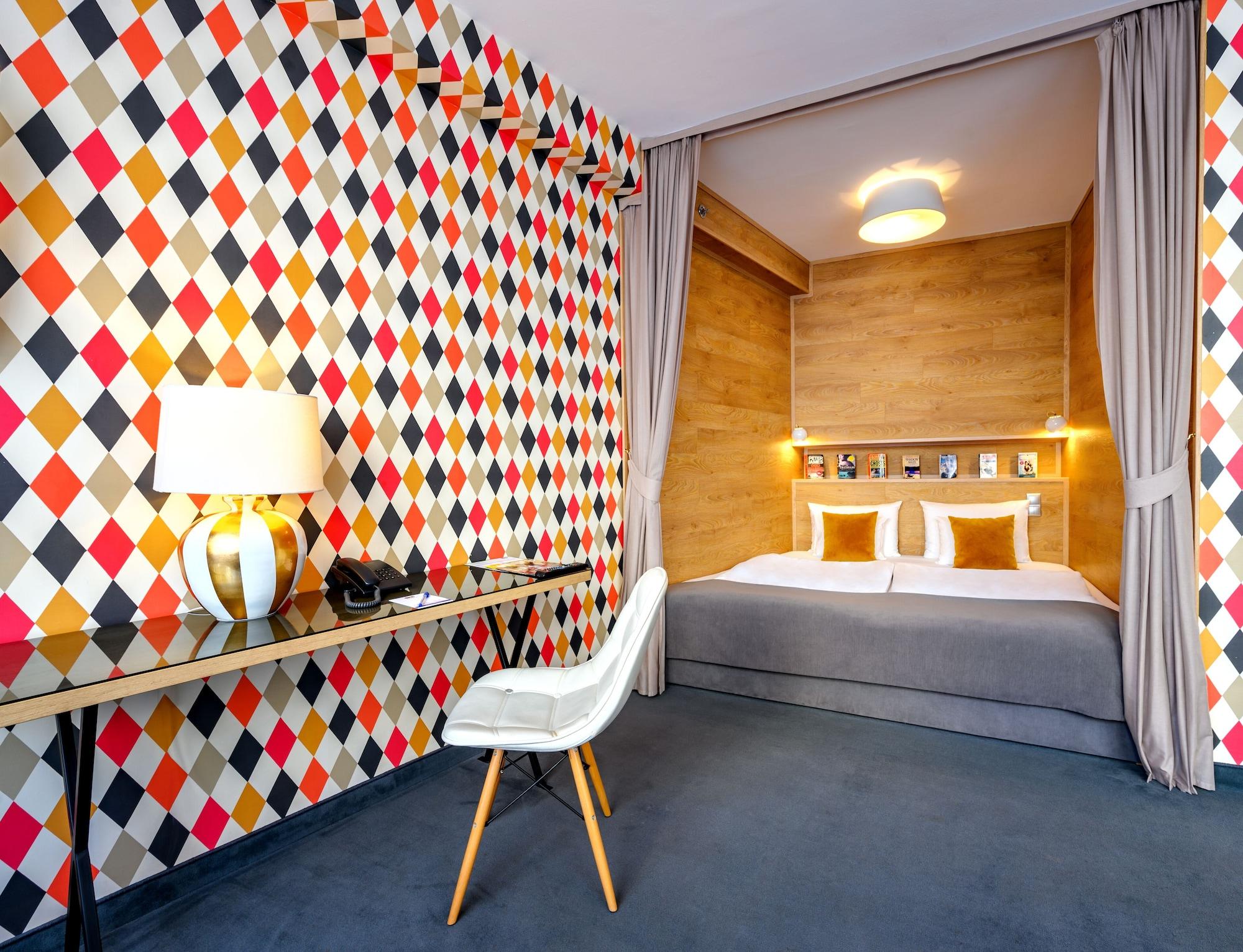 Roombach Center Hotel